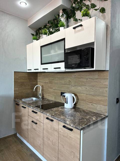 ������, ����� ������������ 64/2. ��������������, 30���.��., 6/7 ���� ����