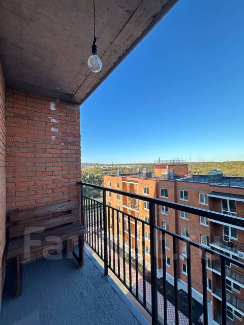 ������, ����� ������������ 64/2. ��������������, 30���.��., 6/7 ���� ����