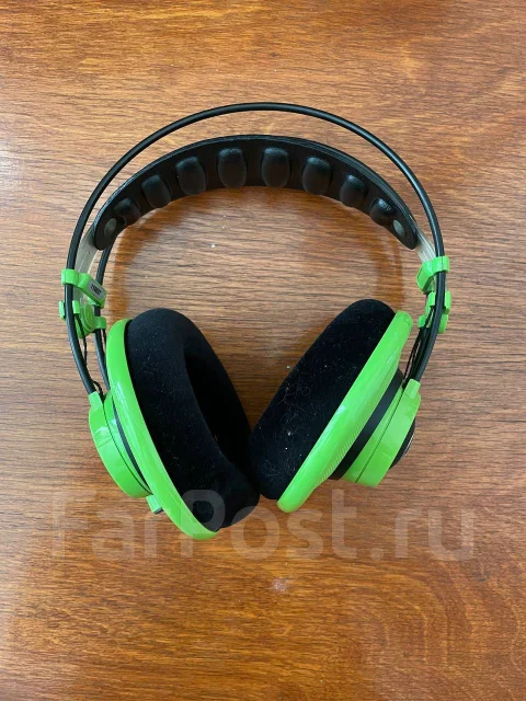 AKG Q701 ����