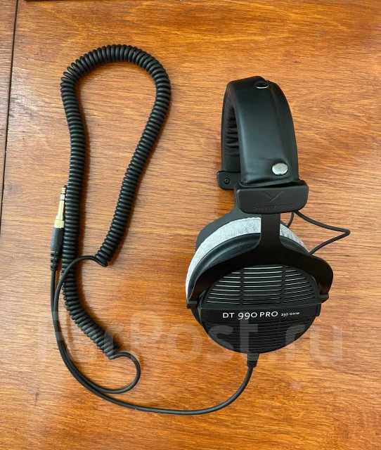 Beyerdynamic DT 990 Pro ����