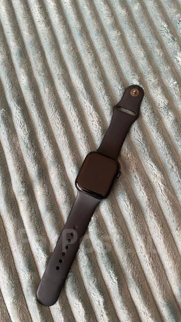 Apple Watch Series 8 ����