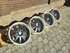 Steel Wheels. 11.0x22", 6x139.7, ET45, �� 75���. ����