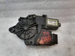 ����� ���������������� ���. ���. Kia Ceed JD ���������� (2015�2018) 82450A2010, �������� 82450A2010 ����
