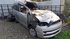 Toyota Voxy ����