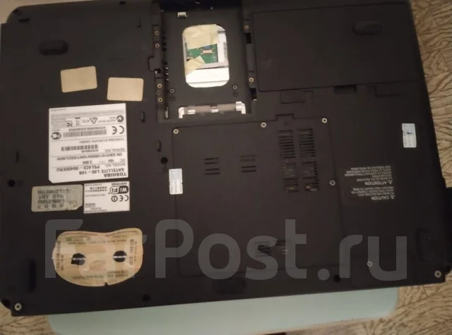 Toshiba Satellite L40. 15.6", WiFi: 1, Bluetooth: 1 ����