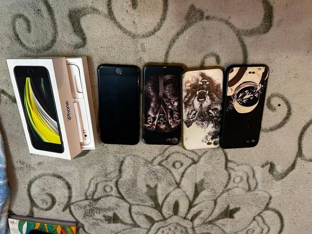 Apple iPhone SE 2020. �/� ����