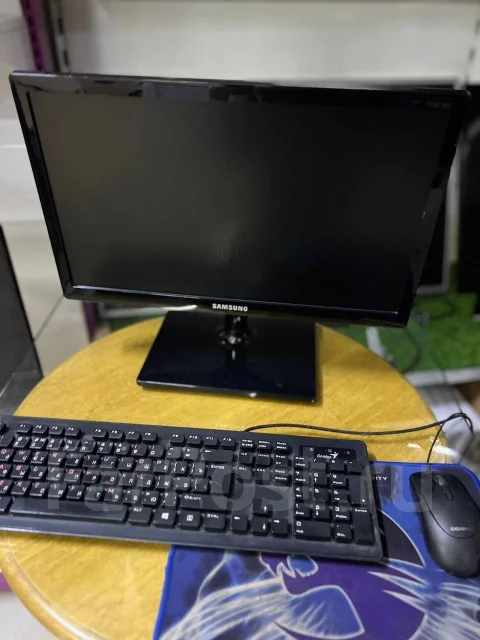 Samsung. 19" ����