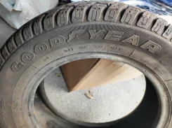 Goodyear UltraGrip 400. ������, ��� ����, 2005 ���, �/�, ����� 10 % ����