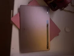 Samsung Galaxy Tab S7+. ������ 128 �� ����