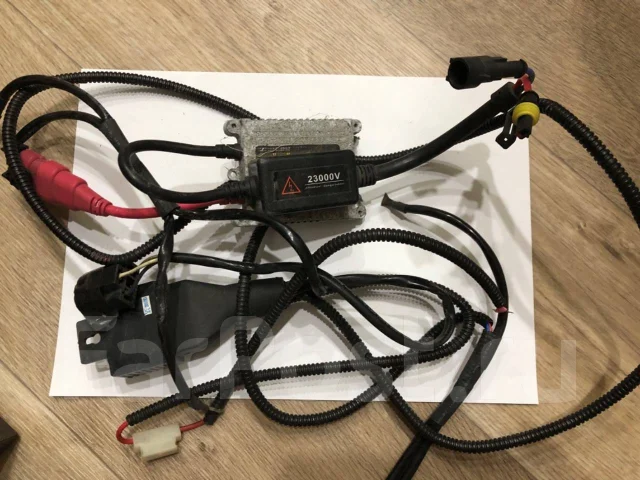 Mitsubishi L200 ����