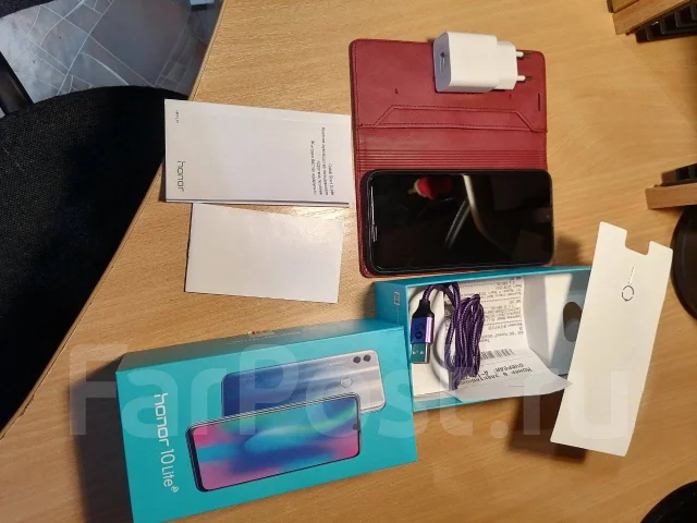 Honor 10 Lite. �/�, 64 ��, ����������, 4G LTE, Dual-SIM, ����������, NFC ����