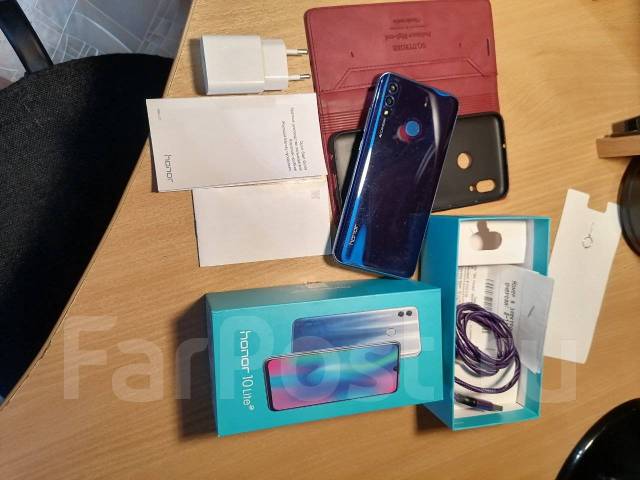 Honor 10 Lite. �/�, 64 ��, ����������, 4G LTE, Dual-SIM, ����������, NFC ����