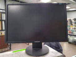 Samsung. 24", ���������� �� (LCD, LED, QLED) ����