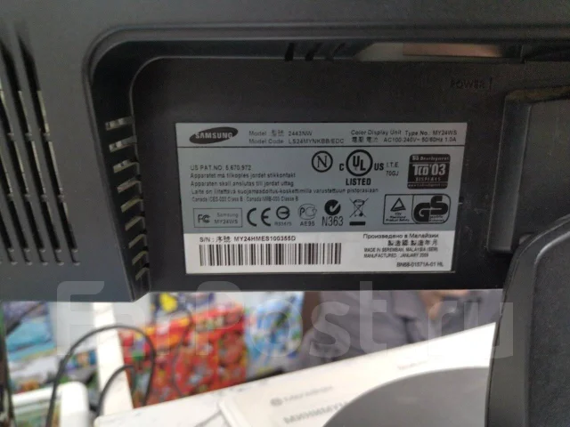 Samsung. 24", ���������� �� (LCD, LED, QLED) ����