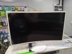 Samsung. 24", ���������� �� (LCD, LED, QLED) ����