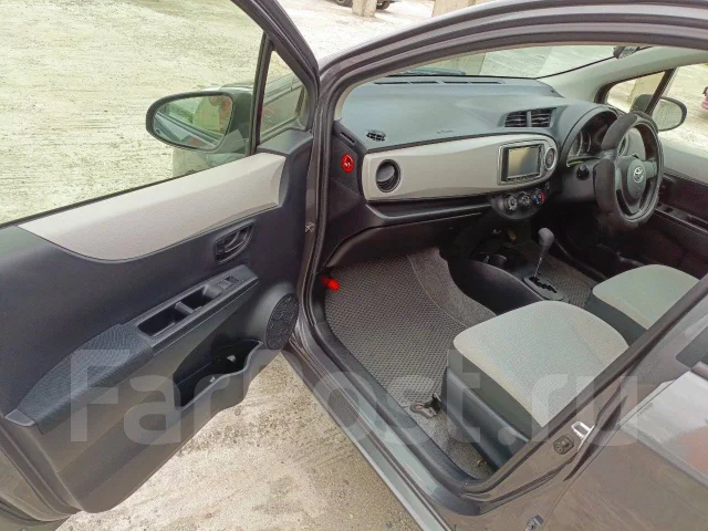 Toyota Vitz. 4wd, 1.3 (95��.�.), ������, 200����. �� ����