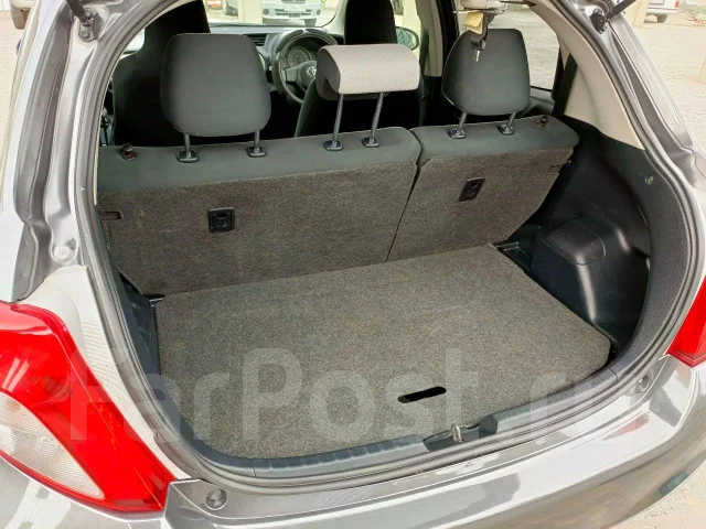 Toyota Vitz. 4wd, 1.3 (95��.�.), ������, 200����. �� ����