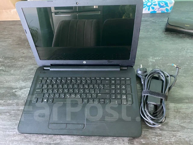 HP 15-ba016ur. 15.6", 2,4����, ��� 256 �� � ������, ���� 222���, WiFi: 1, Bluetooth: 1 ����