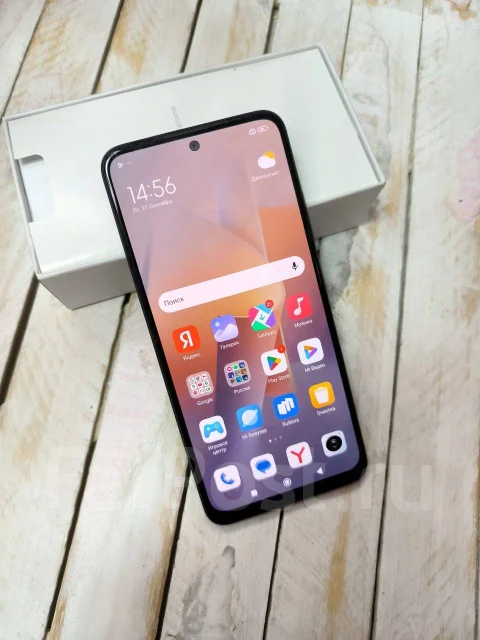 Honor 10. �����, 128 ��, �������, ������, 5G, NFC ����