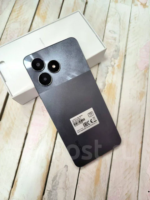 Honor 10. �����, 128 ��, �������, ������, 5G, NFC ����