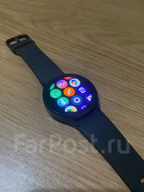 Samsung Galaxy Watch4. GPS, NFC, IP68 ����