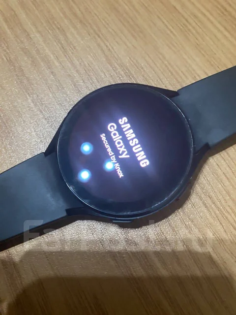 Samsung Galaxy Watch4. GPS, NFC, IP68 ����