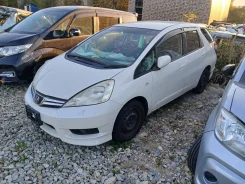 Honda Fit Shuttle. GG7 ����