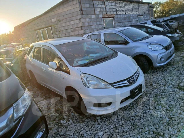 Honda Fit Shuttle. GG7 ����