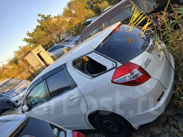 Honda Fit Shuttle. GG7 ����