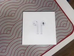 Apple AirPods ����