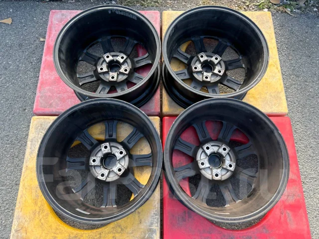 Cosmic. 7.5x17", 5x127, ET40, �� 71,1���. ����