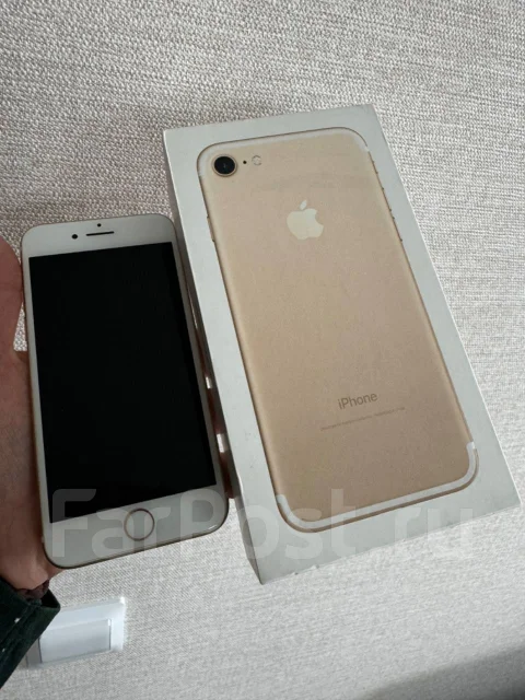 Apple iPhone 7. �/�, 128 ��, �������, 4G LTE ����