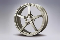 TRD SF3. 8.0x18", 5x100, ET48, �� 73,1���. ��� ����� �� ������������ ����