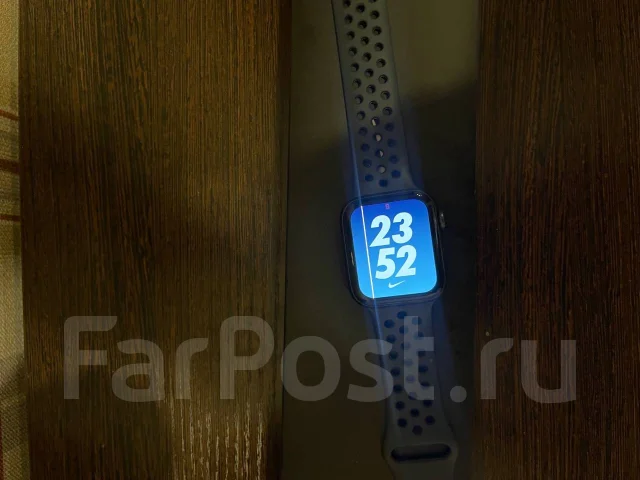 Apple Watch SE Nike ����