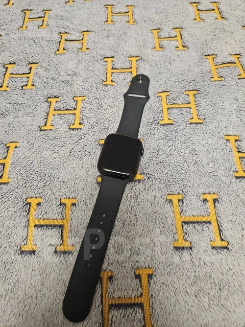 Apple Watch Series 8. GPS, NFC, IP68 ����