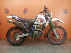Yamaha TT-R 250 ����