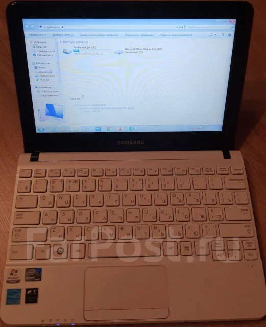Samsung NC110. 10.1", 1,6����, ��� 2048 ��, ���� 282���, WiFi: 1, Bluetooth: 1, ����������� �� 8��. ����