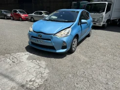 Toyota Aqua. NHP102228324, 1NZFXE ����