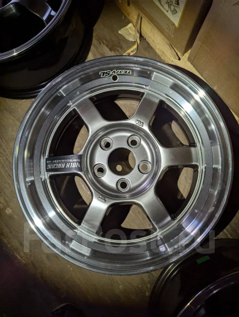 RAYS Volk Racing TE37. 7.0x15", 5x100, ET30, �� 73,1���. ����