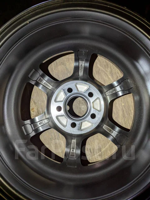 RAYS Volk Racing TE37. 7.0x15", 5x100, ET30, �� 73,1���. ����
