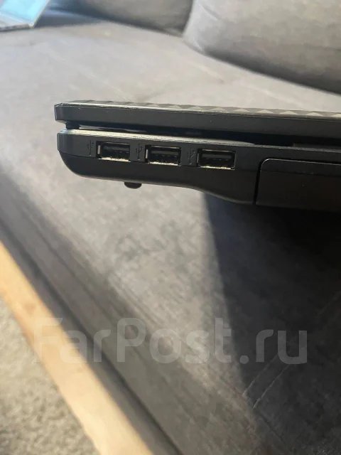 Sony VAIO VPC-EH2M1R. 15", 2,4����, ��� 4 ��, ���� 320���, WiFi: 1, Bluetooth: 1, ����������� �� 2��. ����