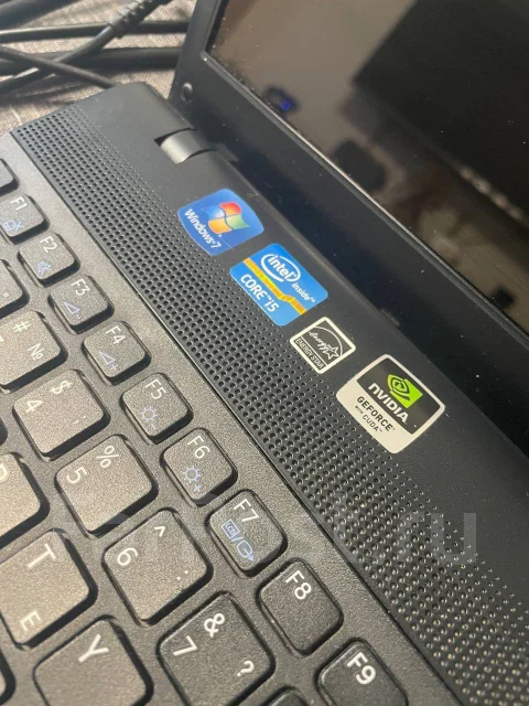 Sony VAIO VPC-EH2M1R. 15", 2,4����, ��� 4 ��, ���� 320���, WiFi: 1, Bluetooth: 1, ����������� �� 2��. ����