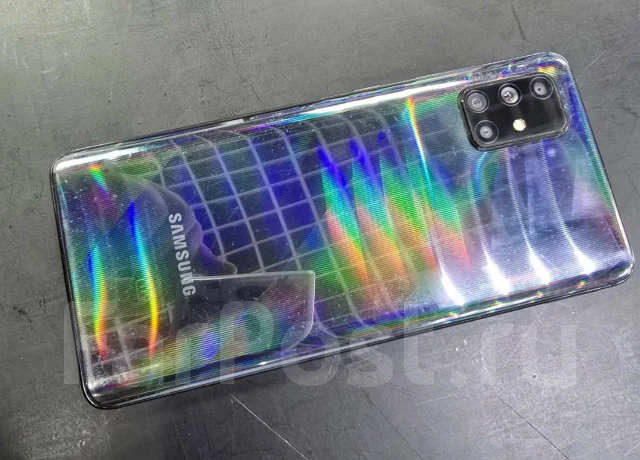 Samsung Galaxy A71. �/�, 128 ��, ������, 3G, 4G LTE, Dual-SIM, NFC ����