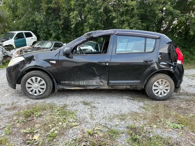 Renault Sandero. X7L, K7JA710 ����