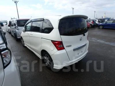 Honda Freed. GB3, L15A ����