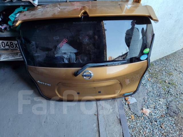 Продам заднюю дверь купить в Артеме по цене: 10 000₽ — частное ...