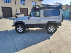 Land Rover Defender. ��������, 4wd, 2.4 (122��.�.), ������, 242 000����. �� ����
