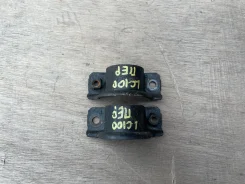��������� ������������� �������� L/R ����������� Land Cruiser 100 48824-60110 ����