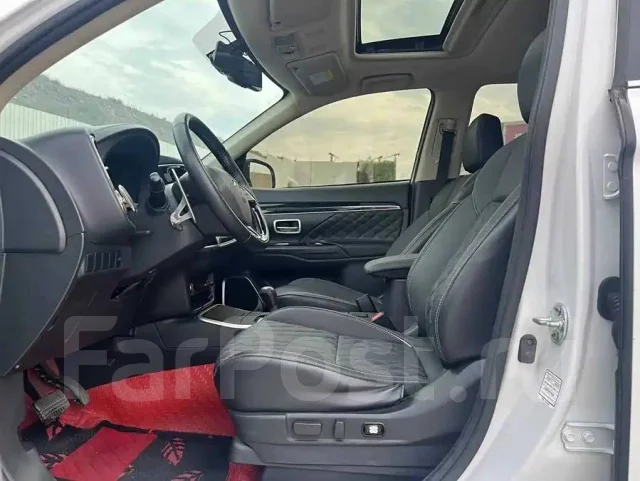 Mitsubishi Outlander. ��������, 4wd, 2.4 (166��.�.), ������, 33 000����. ��, �/�. ��� ����� �� ������������ ����
