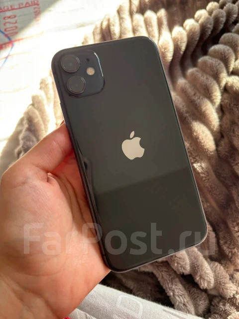Apple iPhone 11. �/�, 64 ��, ������, 4G LTE ����